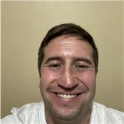 Docente de gastronomía ofrece clases y asesorías para personas de todas las edades, en virtud de enseñar un oficio